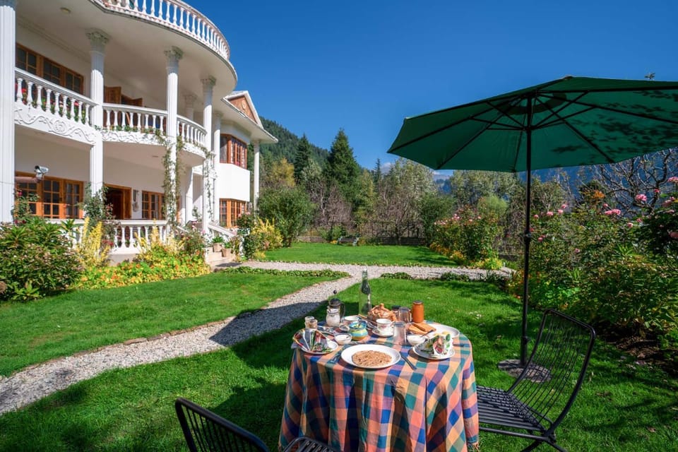 Garden, Seating area