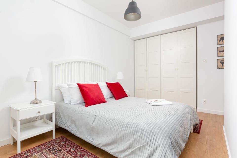Bed, Living room, wardrobe