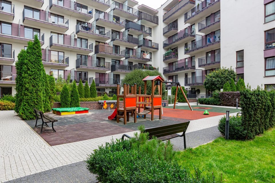 Children play ground, Area and facilities