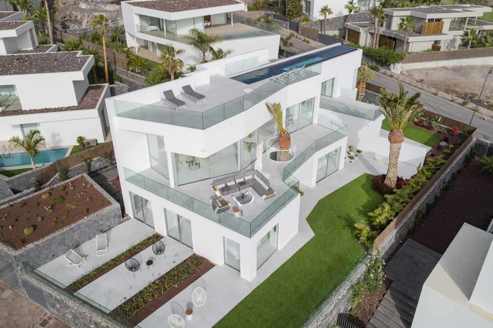 Property building, Bird's eye view, Garden view