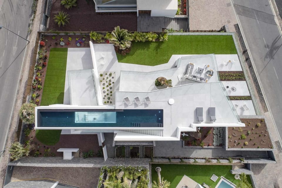 Property building, Bird's eye view, Pool view