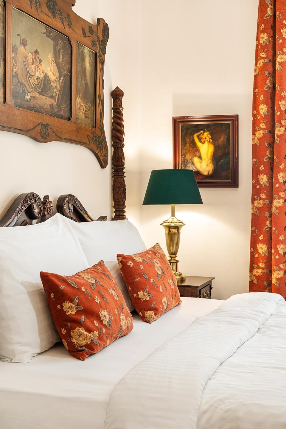 Bed, Decorative detail, Bedroom