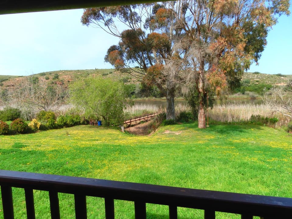 Ashanti House - Living The Breede House in Western Cape