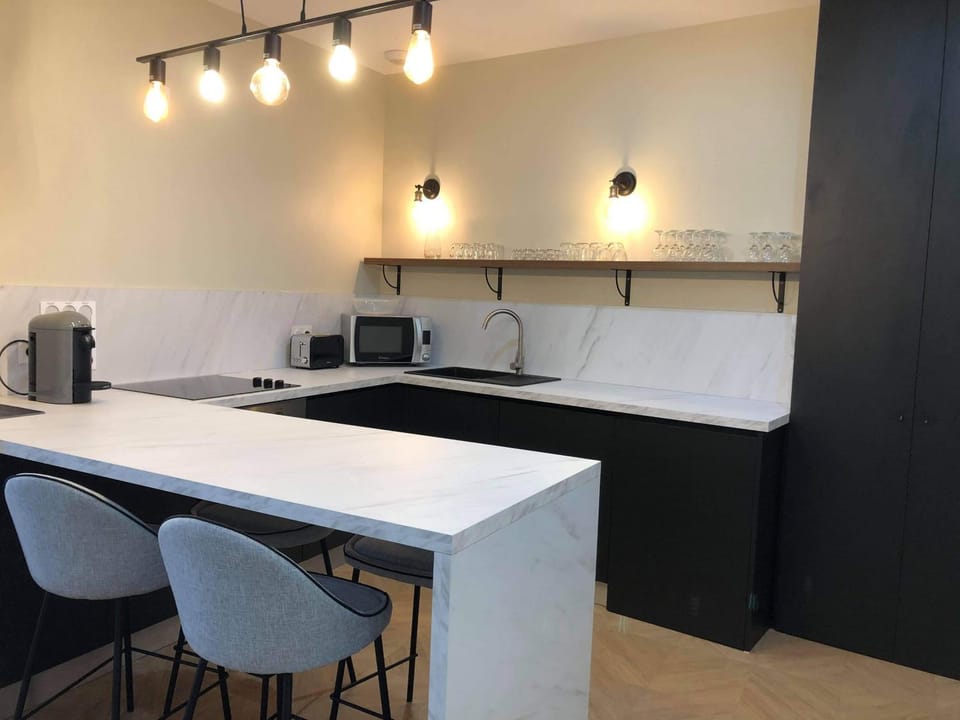 Coffee/tea facilities, kitchen