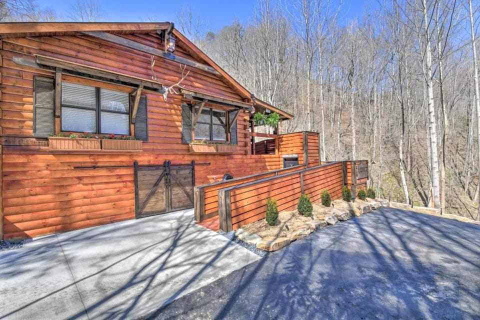 The Lodge Nantahala River Inn in Stecoah