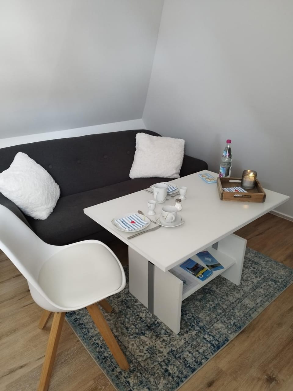 Dining area, Food