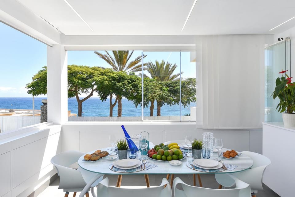 Dining area, Sea view