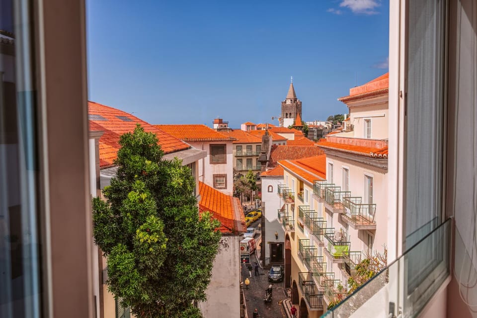 Balcony/Terrace, City view