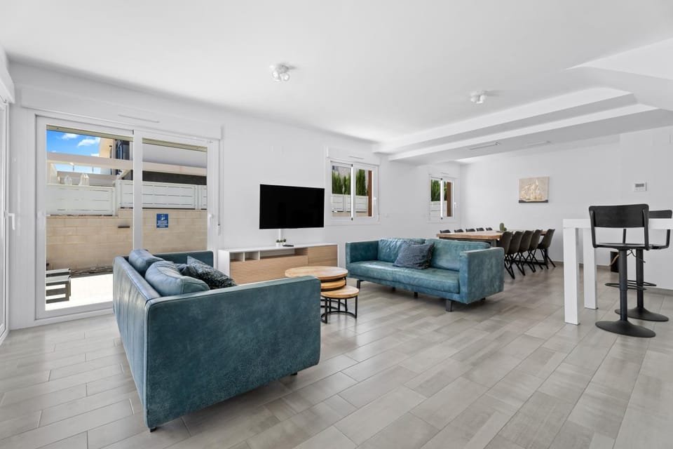 Property building, Living room