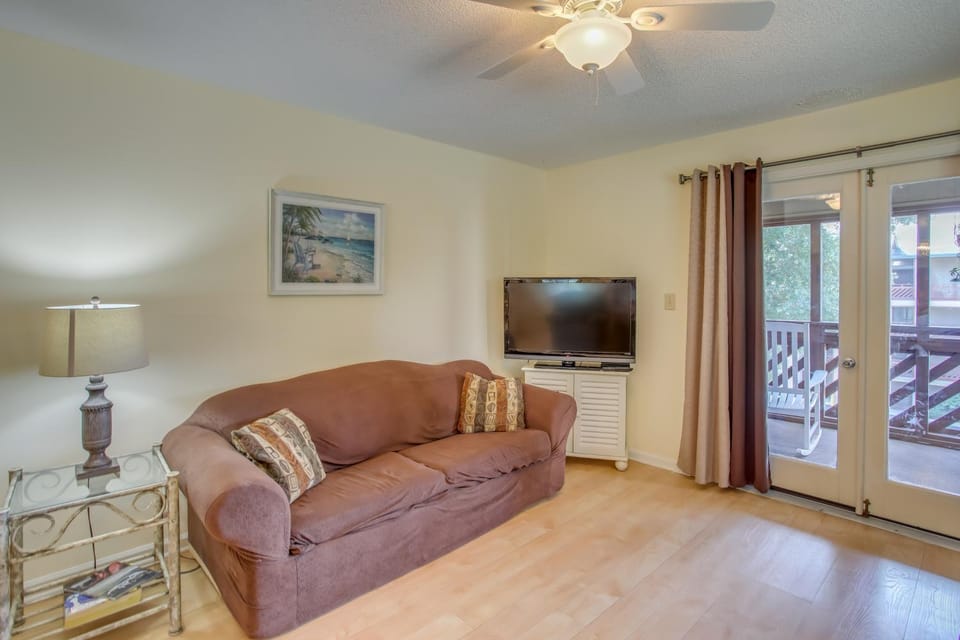 3 Blocks to Ocean: Resort Condo in Myrtle Beach! House in South Carolina