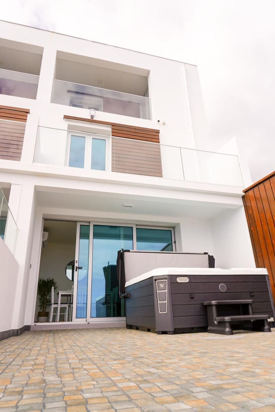 Day, Hot Tub, Balcony/Terrace