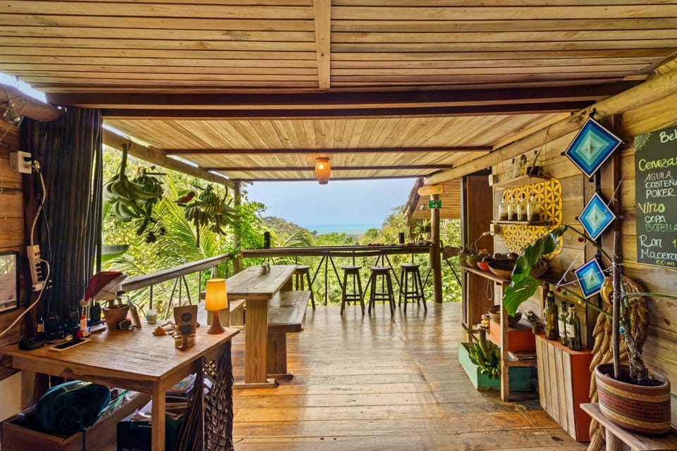Restaurant/places to eat, View (from property/room), Dining area, Sea view