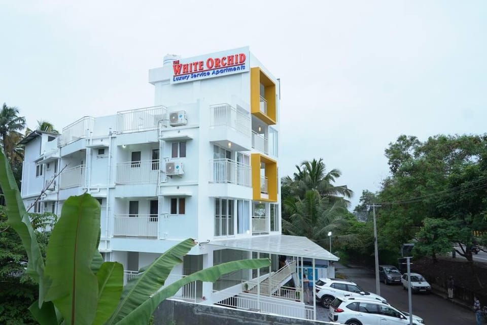 The White Orchid Luxury Service Apartments Apartment in Kochi