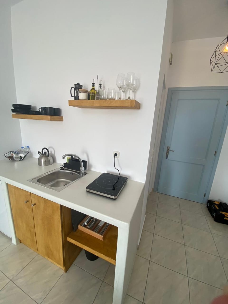 Kitchen or kitchenette, stove