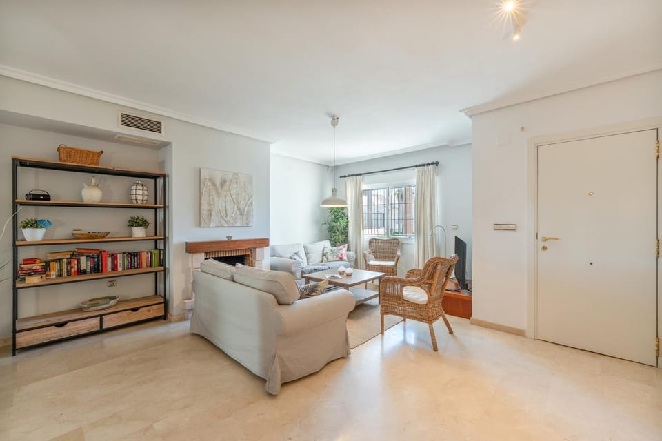 Beautiful townhouse beachfront House in Marbella