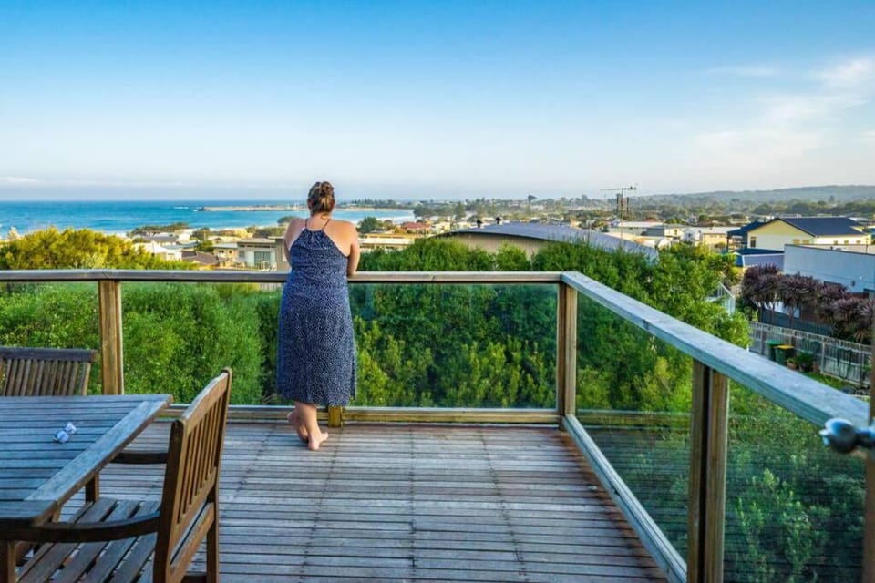 Apollo Ocean Blue ~ Oceanview ~Wifi ~Pet Friendly House in Apollo Bay