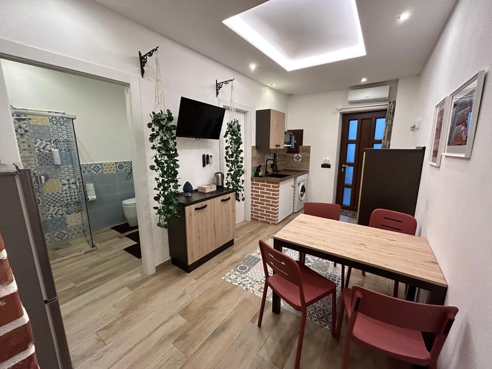 Living room, kitchen