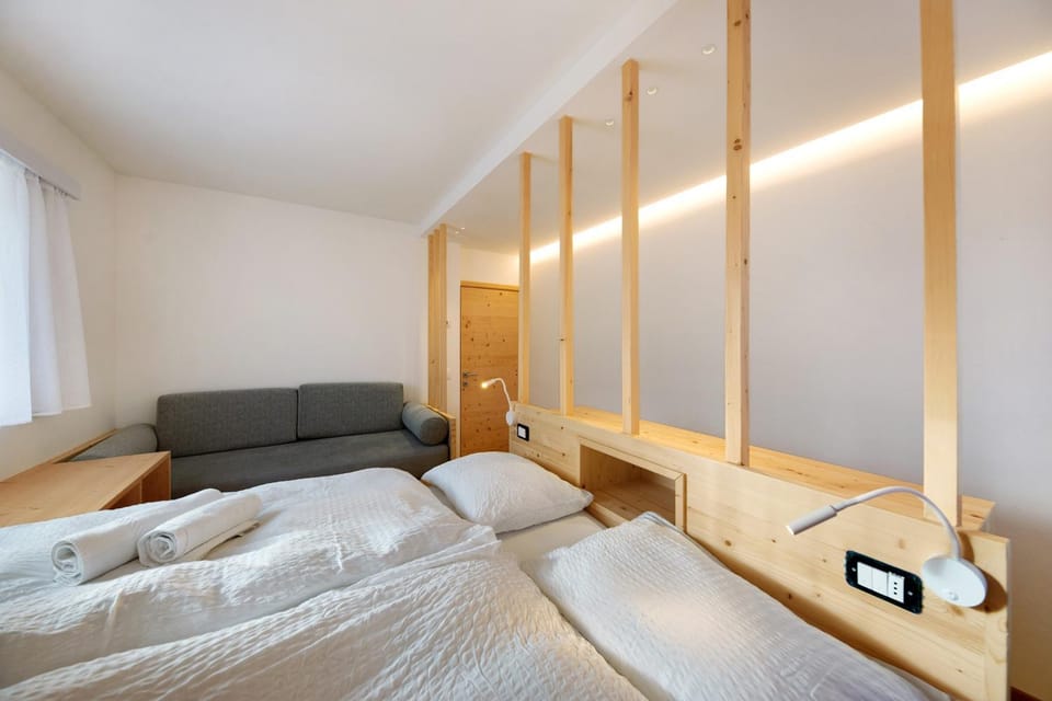 Living room, Bedroom