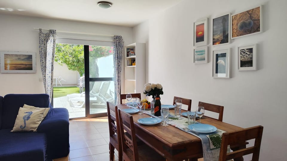 Dining area, Garden view