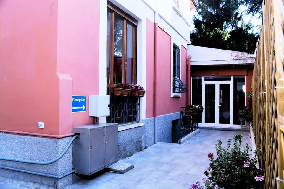 Facade/entrance