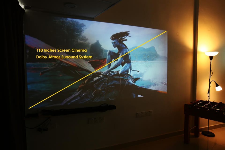 Communal lounge/ TV room