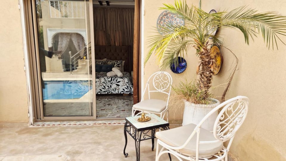 Patio, Pool view, Swimming pool