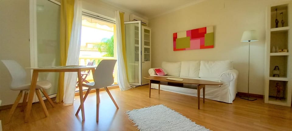 Living room, air conditioner