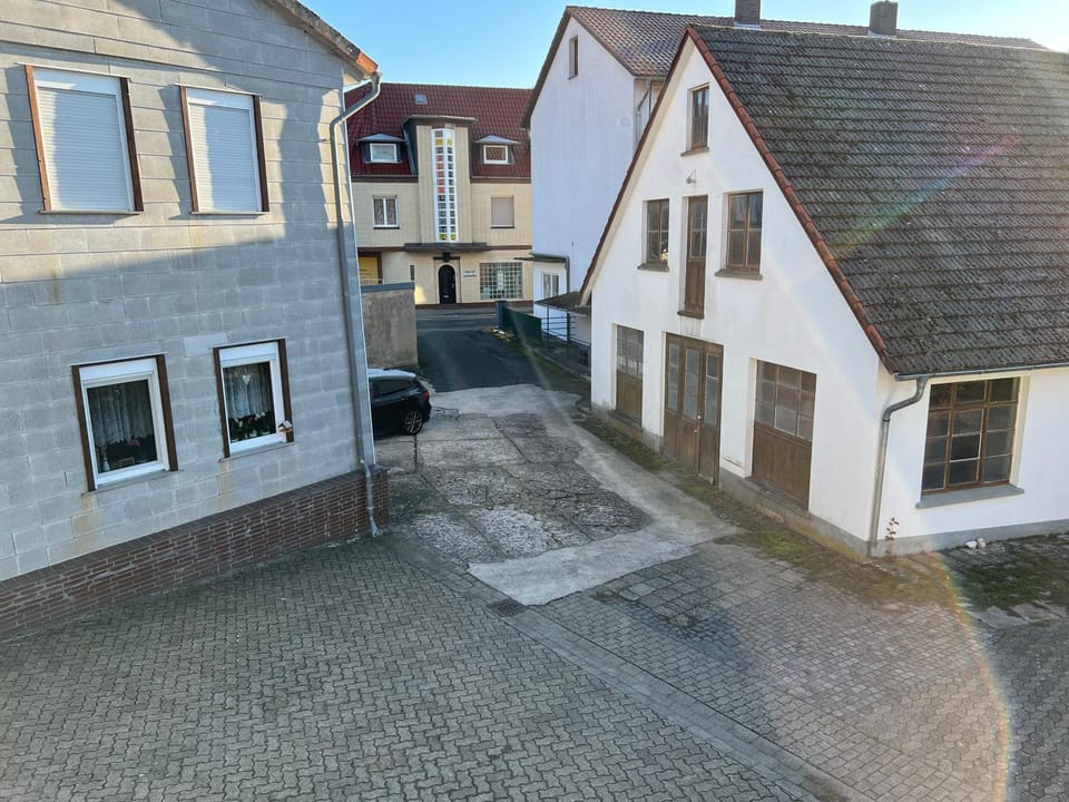 Day, Street view, Location, Inner courtyard view, Parking