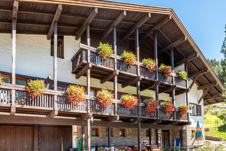 Cesa Soramurat Appartamento 3 Apartment in Canazei