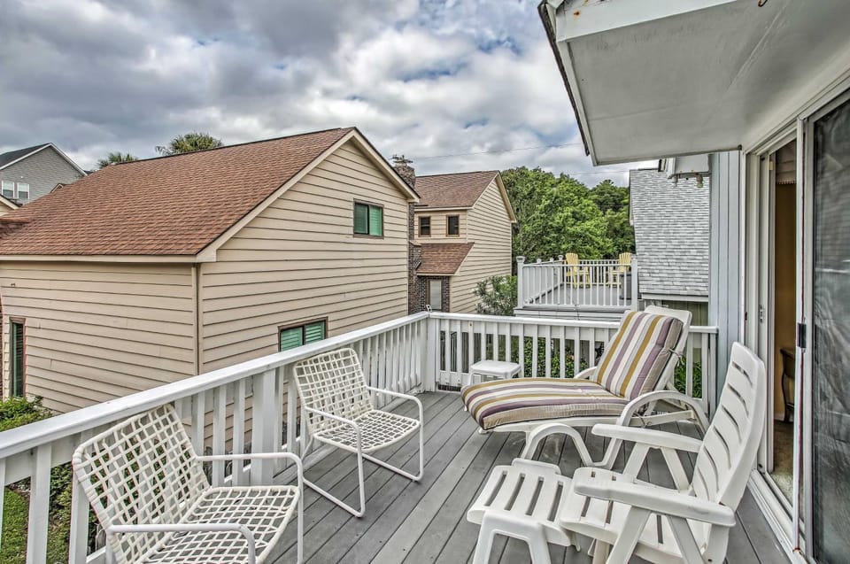 4 Mi to Barefoot Landing: North Myrtle Beach Home House in North Myrtle Beach