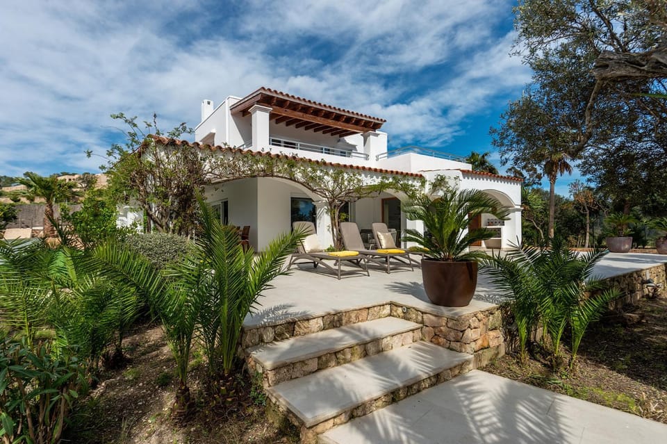 Property building, Garden