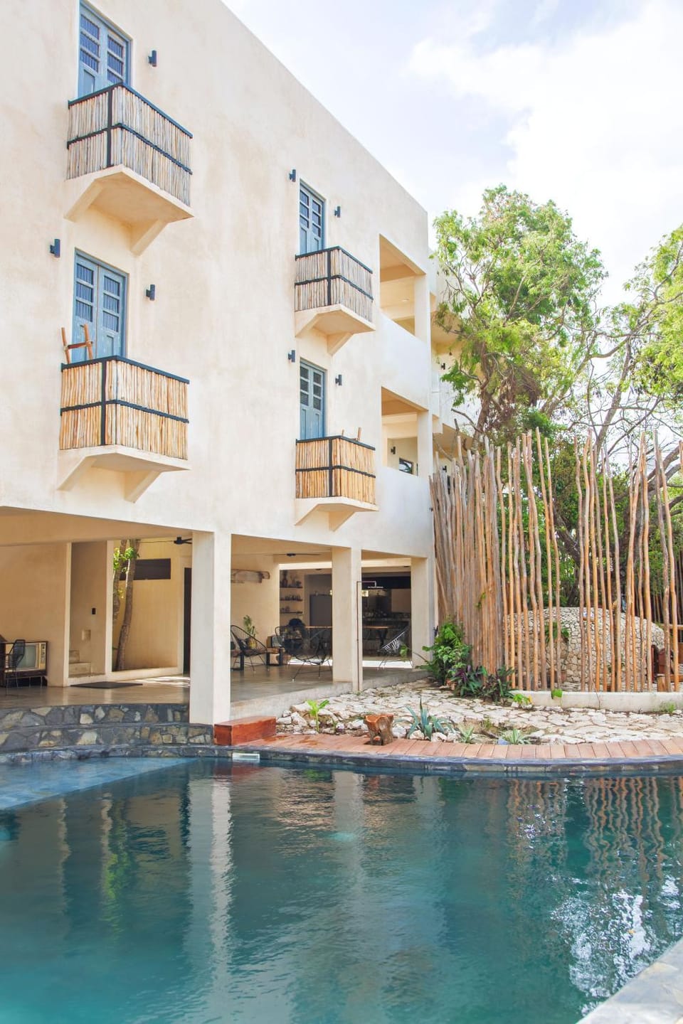 Swimming pool