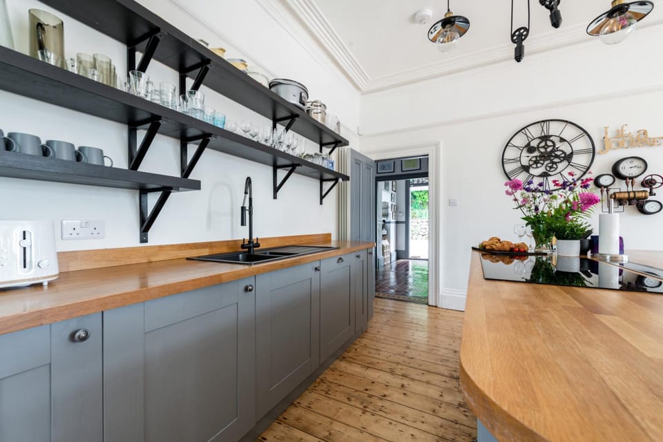Lovely Victorian Villa in the English Riviera Villa in Paignton