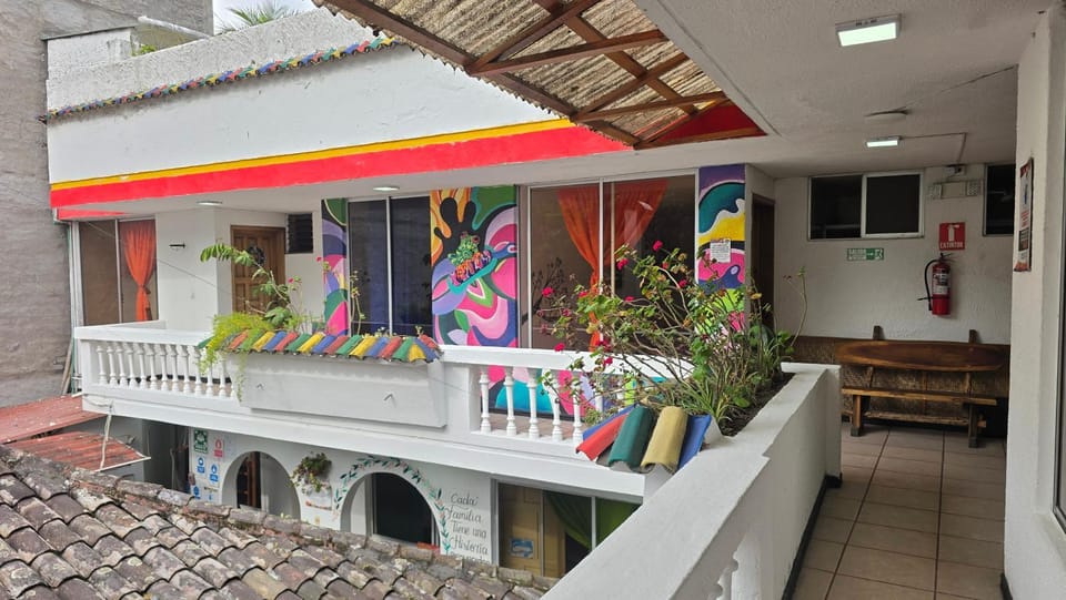 Santa Cruz Backpackers Hostal Hostel in Banos