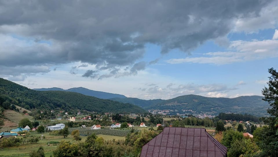 Neighbourhood, Natural landscape, Mountain view