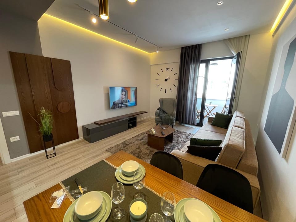 Communal lounge/ TV room, TV and multimedia