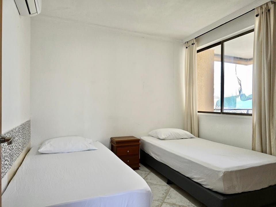 Bed, Guests, furniture, towels