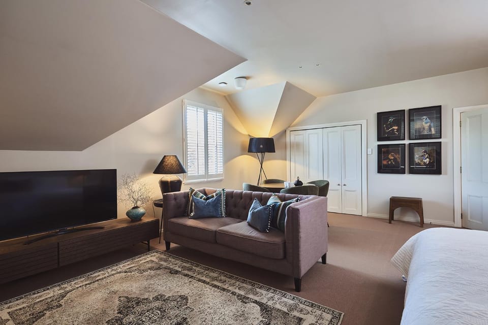 TV and multimedia, Living room, Photo of the whole room, Seating area