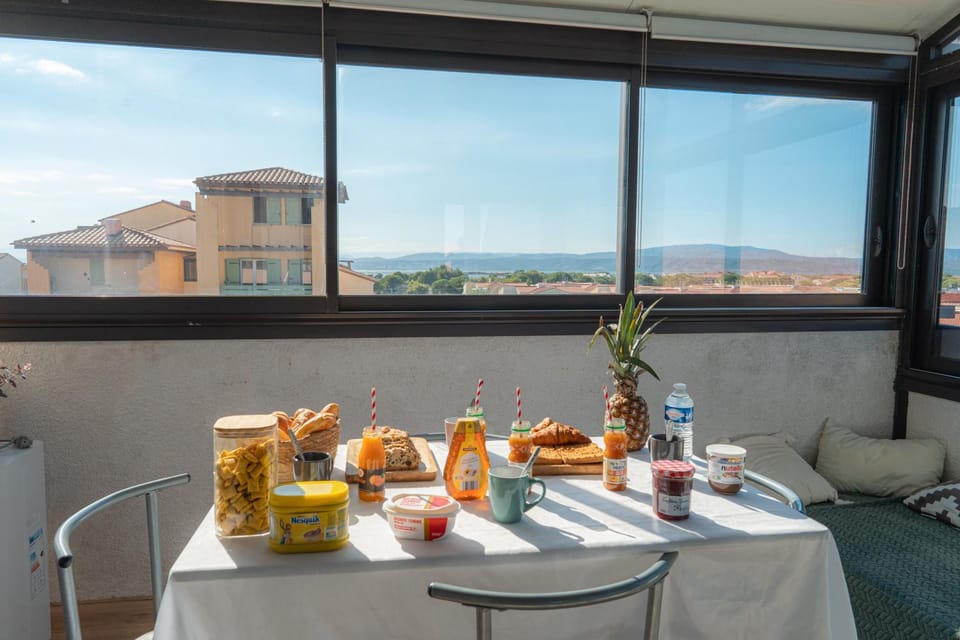 Patio, Patio, View (from property/room), Balcony/Terrace, Dining area, Mountain view