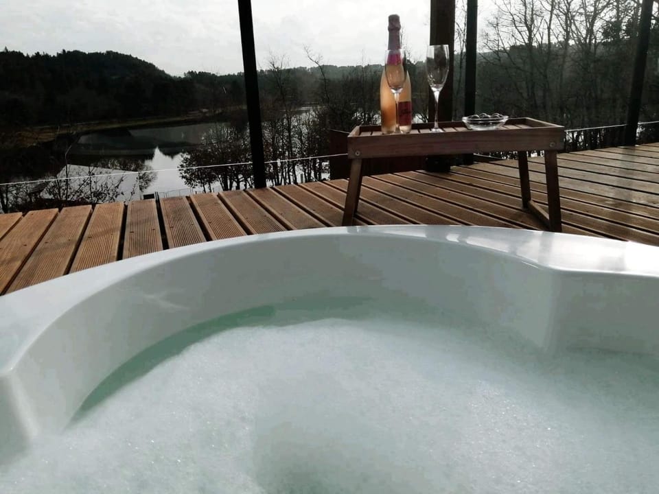 Hot Tub, Lake view