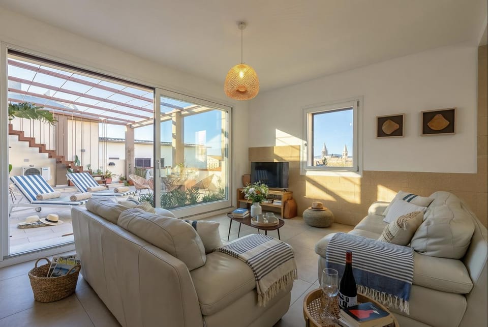 TV and multimedia, Living room, Seating area