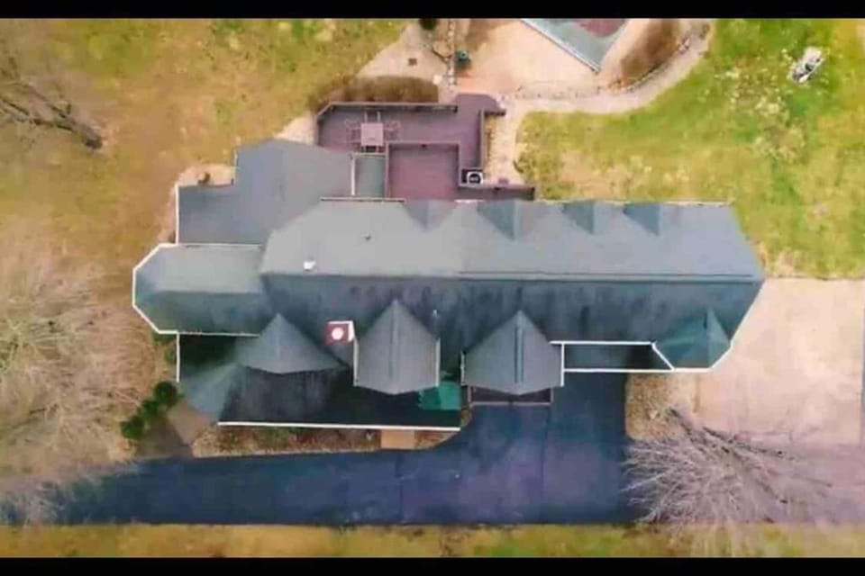 Property building, Bird's eye view