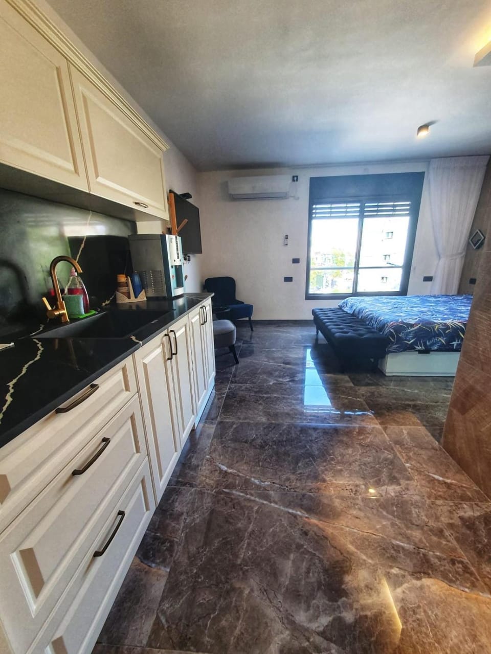 מיני גן עדן עם גקוזי יש מקלט בבניין Apartment in Haifa
