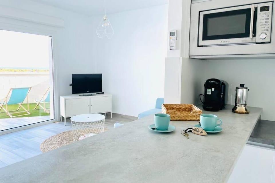 Precioso apartamento con vistas parciales, garaje y piscina Apartment in Tarifa
