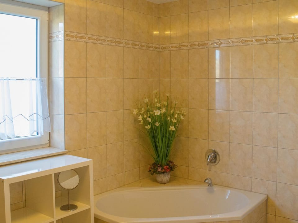 Bathroom, Bath