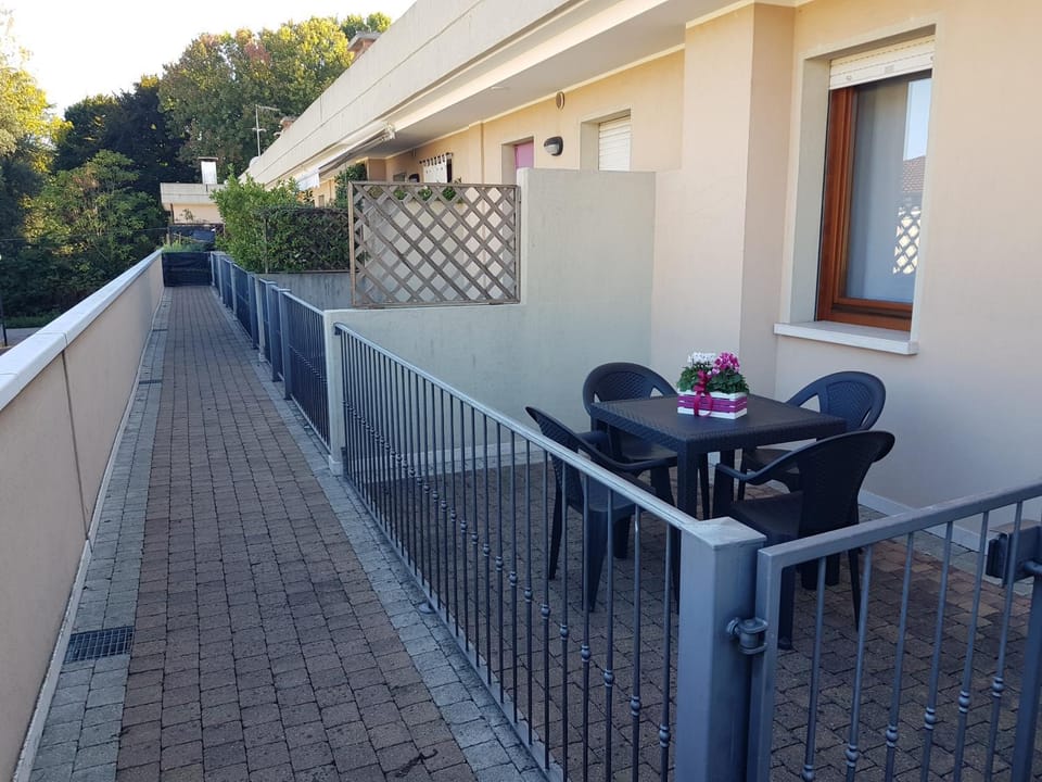 Balcony/Terrace, Balcony/Terrace