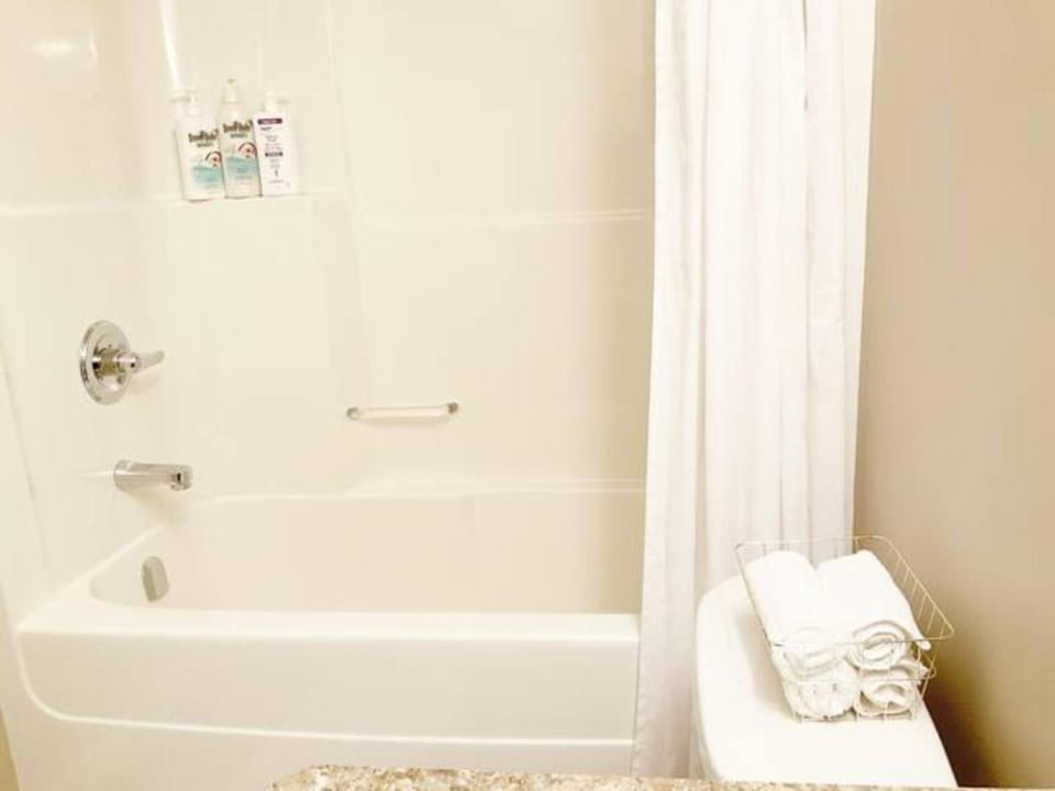 NairaVilla: upscale accommodation for groups Apartment in Regina