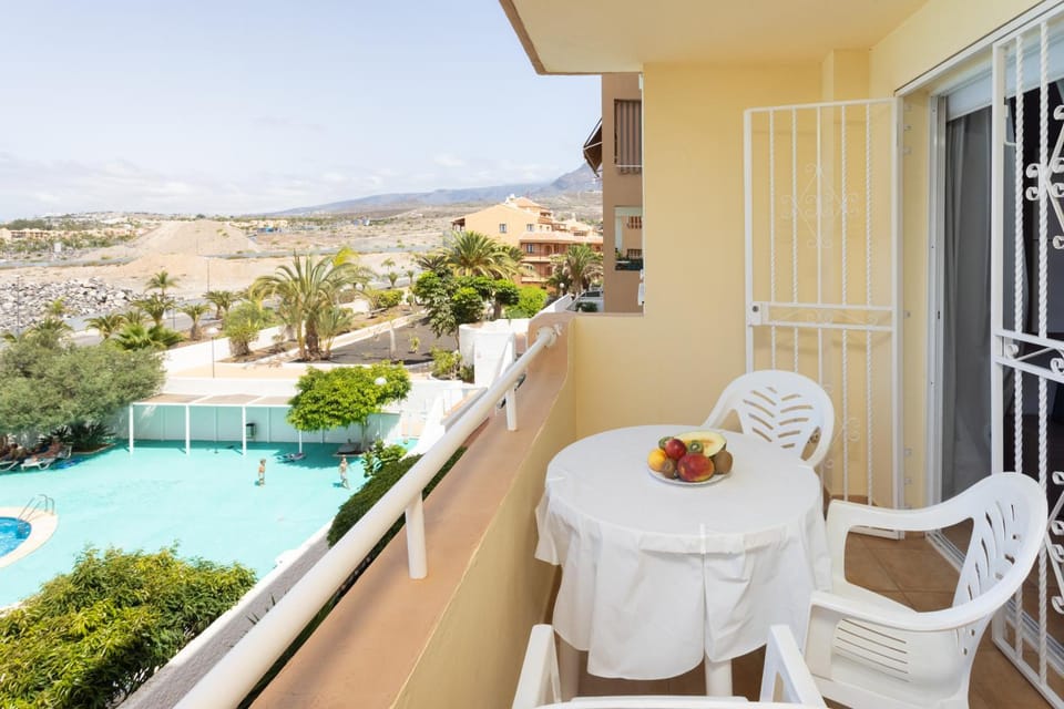 Home2Book Los Sauces Apt, Los Cristianos Apartment in Los Cristianos