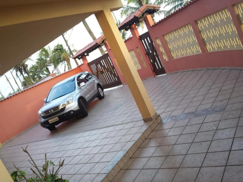 Casa Beira-Mar em Mongaguá - 4 Quartos - Vista Inesquecível para o Mar - Wi-Fi - Estacionamento 4 carros House in Itanhaém