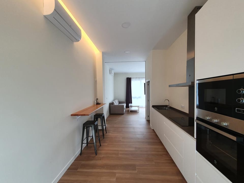 REDONDELA APARTMENTS - Bedroom, Bathroom & Kitchen Apartment in Redondela